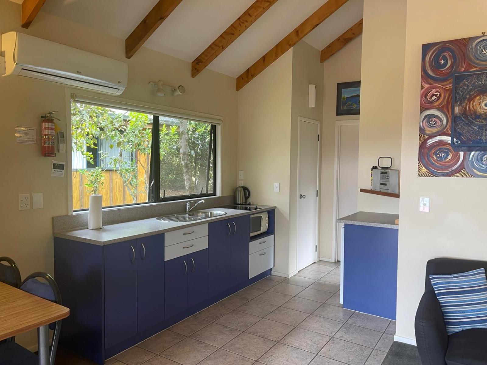 Kerigold Secluded Chalets Motel Kerikeri Exteriör bild